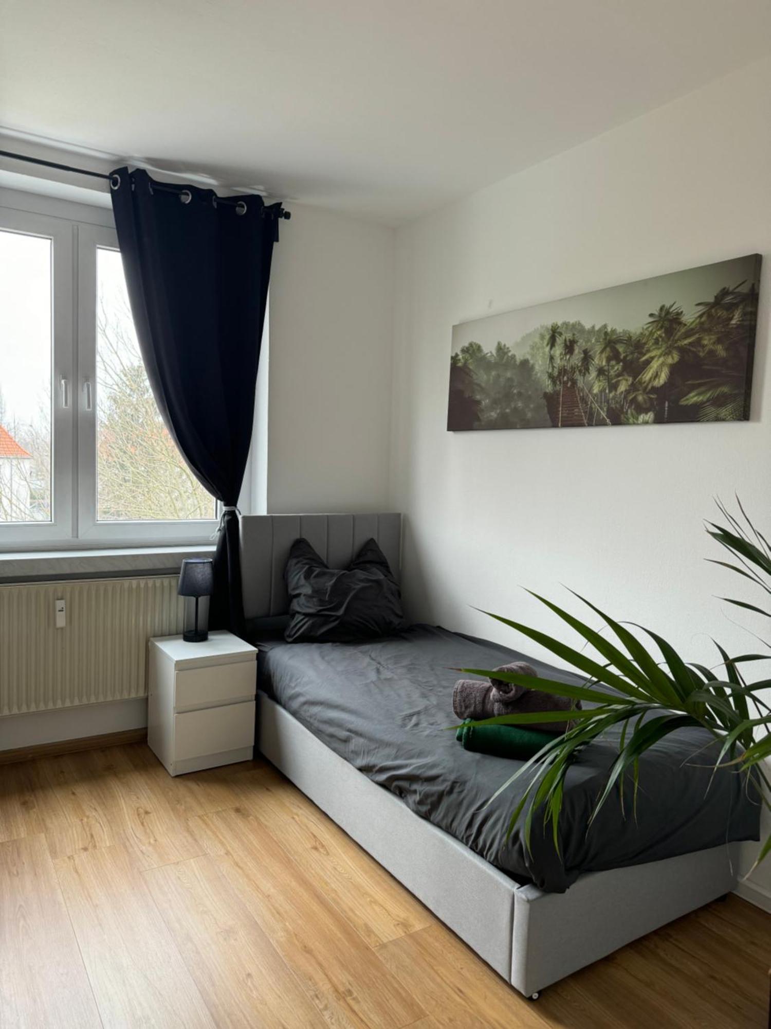 Monteur-& Ferienwohnung Eichmann ドレスデン エクステリア 写真